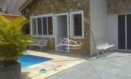 Casa com 3 dormitórios à venda, 200 m² por R$ 750.000,00 - Vila Santa Rosa - Guarujá/SP