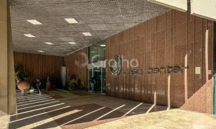 Sala comercial  no Ceisa Center no centro de Florianópolis com 32,75m2 privativos.