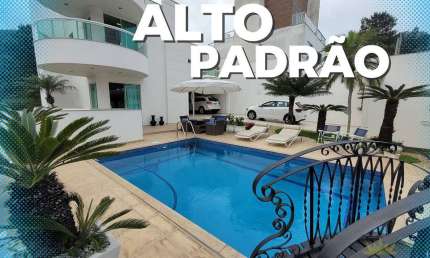 &amp;#127969; Exclusiva Casa de Esquina no Bairro Ariribá, Balneário Camboriú - SC
