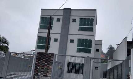 &amp;#127969; **Elegante Sobrado Triplex no Bairro Aririba – Balneário Camboriú** &amp;#127969;