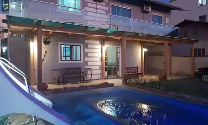 Casa com 4 quartos à venda no Centro, Camboriú 