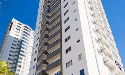 Viva com Estilo e Vista Espetacular em Itajaí! &amp;#127754;