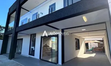 Casa com 5 quartos à venda na Avenida Guanabara, 80, Barra do Saí, Guaratuba por R$ 1.600.000
