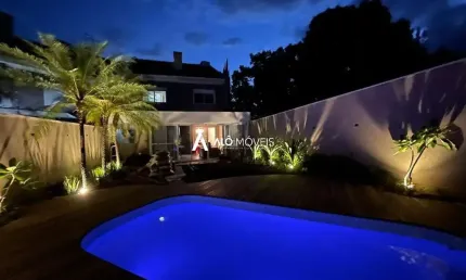 Casa com 3 quartos à venda na Rua Harry Delmonte Janz, 228, Mossunguê, Curitiba por R$ 1.380.000