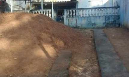 Casa para Venda em Suzano, JARDIM IKEDA, 1 dormitório, 1 banheiro, 3 vagas