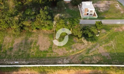 Terreno no condomínio jardim ubá em maricá, com lazer completo.