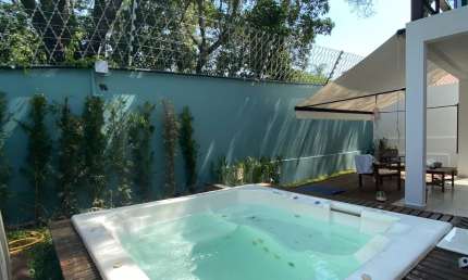 Casa com 4 quartos para alugar no Ortizes, Valinhos 