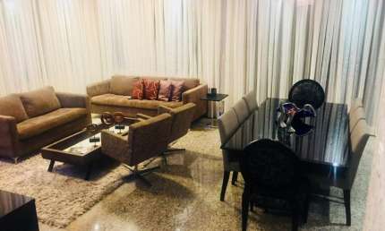 EXCELENTE CASA EM COND. NO BAIRRO LARAJEIRAS - 3 SUÍTES SENDO 1 COM CLOSET, SEMI MOBILIADO - WHATSAPP 929 8144-1596