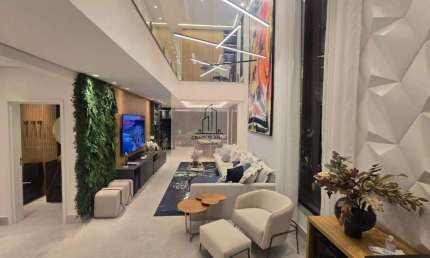 Linda casa em Riviera de São Lourenço, na região do Golf e pertinho da praia!