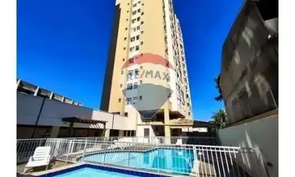 À venda apartamento de 2 quartos com suíte e lazer de clube