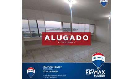Apartamento com 3 quartos, sendo 1 suíte, 1 vaga, e Portaria 24h, para locação na Praia do Canto.
