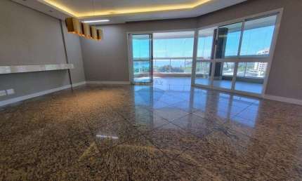 Apartamento à venda com 4 suítes e vista para o mar em Santa Helena