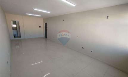 Sala Comercial com aproximadamente 35m² para locação em Jardim da Penha