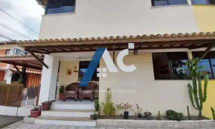 Casa em condomínio 3/4, 01 suite, 140m²,  a 3min da praia em piata