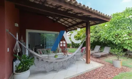 Casa em Condomínio alto Padrão, 4/4, 2 suites em Patamares - PORTEIRA FECHADA