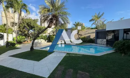 Casa em Condomínio com 4 Quartos e 2 suítes, com piscina, 320 m² por R$ 2.150.000 - PATAMARES