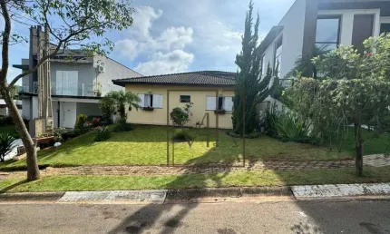 Casa com 3 dormitórios à venda, 137 m² por R$ 860.000,00  Condomínio Terras de Atibaia I- Atibaia/SP