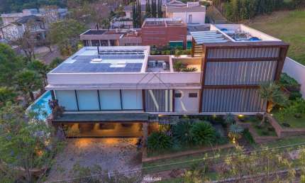 Casa Alto Padrão Automatizada com 4 suítes à venda, 641m² de área construída e 858,30m² de terreno por R$6.000.000,00-Cond. Porto Atibaia- Atibaia/SP