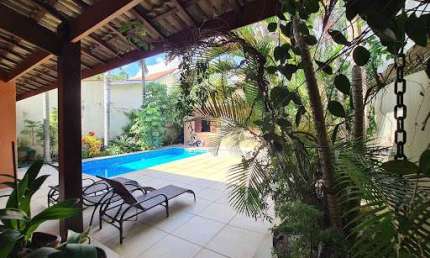 Casa com 4 quartos à venda na Rua Luiz Carlos Barreta, 30, Vila Petrópolis, Atibaia
