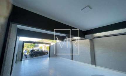 Casa Nova com 150m² com 3 suítes, 4 vagas de garagem por R$ 947.000,00 no Jardim Maristela.