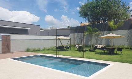Casa com 4 dormitórios à venda, 360 m² por R$ 2.990.000,00 - Condomínio Shambala II - Atibaia/SP