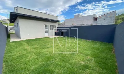 Casa com 2 dormitórios, sendo 01 suíte  à venda, 67 m², 02 vagas de garagem
