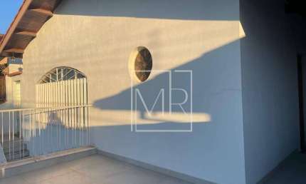 Casa com 3 dormitórios, sendo -1 suíte para alugar, 200 m² por R$ 4.200/mês - Centro - Atibaia/SP