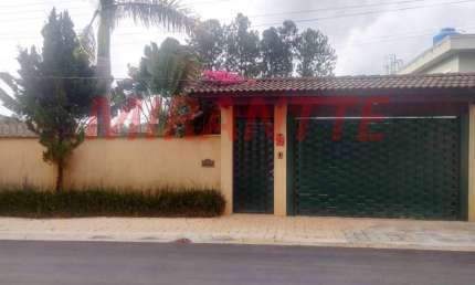 Cond. fechado de 650m² com 5 quartos em Jardim Estância Brasil