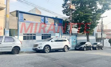 Sobrado de 240m² com 4 quartos em Jardim das Laranjeiras