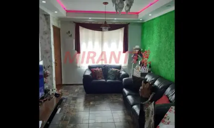 Cond. fechado de 70m² com 2 quartos em Vila Gustavo
