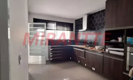 Sobrado de 84m² com 2 quartos em Parque Casa De Pedra