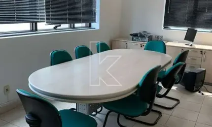 Sala comercial com 1 sala à venda na Rua Afonso Braz, 900, Vila Nova Conceição, São Paulo por R$ 490.000