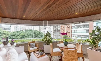 Apartamento com 3 quartos à venda na Rua Araguari, 418, Vila Uberabinha, São Paulo por R$ 4.990.000