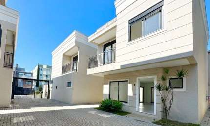 Sobrado com 3 dormitórios à venda, 117 m² por R$ 830.000,00 - Boa Vista - Curitiba/PR