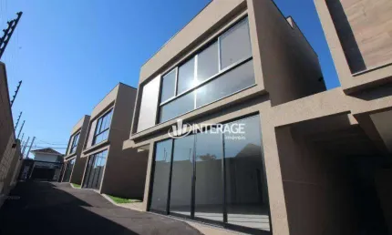 Sobrado com 3 Quartos para alugar, 119 m² por R$ 4.607/mês - Santa Felicidade - Curitiba/PR