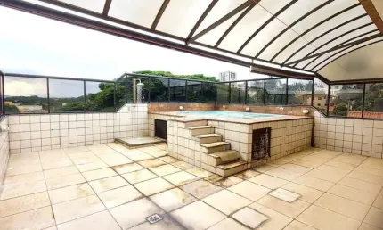 Cobertura  com 4 quartos e 4 vagas no Bairro Ouro Preto.