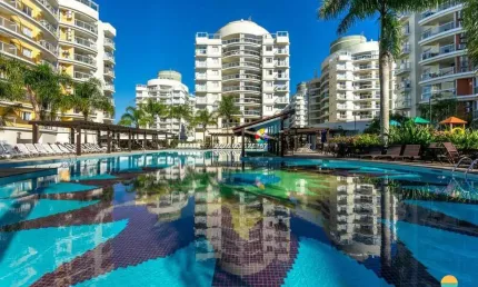 Apartamento mobiliado à venda no condomínio Nautilus Home Clube, com 3 dorm. em Penha - SC. Ref. 327