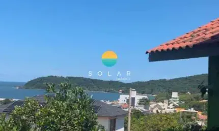 Casa Com Vista Ampla Para o Mar à Venda, com 3 dormitórios em um terreno de 980m², a aprox. 280m da Praia Grande em Penha/SC. Ref. 442