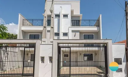 Sobrado novo com 200,50m² à venda, com 3 suítes e aprox. 200m da Praia da Armação Itaporocoy em Penha/SC. Ref. 454
