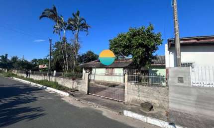 Terreno de 549,12m² com Casa em Localização Próximo do Beto Carrero e Praia da Armação em Penha/SC. Ref. 457
