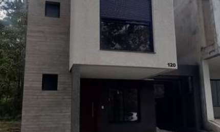Sobrado de e 150m²  à Venda no cond. Paysage Vivendas do Bosque  R$ 1.250.000