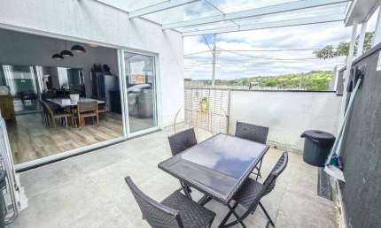 Casa térrea com 3 suítes no Condominio Vale dos Cristais - Agata em Taubaté SP