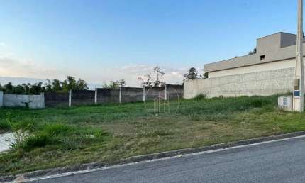 Terreno com 338m² no Condomínio Morada do Visconde em Tremembé SP