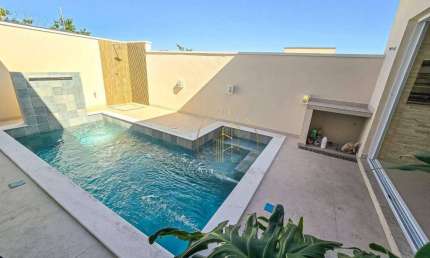 Oportunidade - Casa térrea com piscina no Condominio Quinta das Palmeiras em Taubaté SP