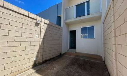 Casa com 2 quartos à venda no Novo Barreirinho, Ibirité 