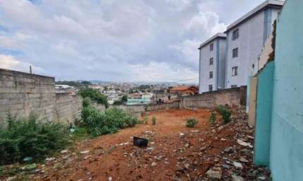 lote de 412 metros proximo a praça do ciganos contagem