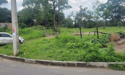 Terreno à venda no Jardim Anchieta, Sarzedo  por R$ 730.000