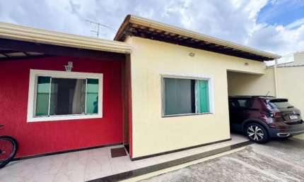 Casa com 3 quartos à venda na Lindéia (Barreiro), Belo Horizonte  por R$ 1.060.000