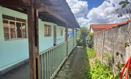 Casa com 3 quartos à venda no Brasil Industrial (Barreiro), Belo Horizonte  por R$ 430.000