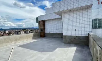 Cobertura de 4 quartos á venda no Santa Cruz Industrial